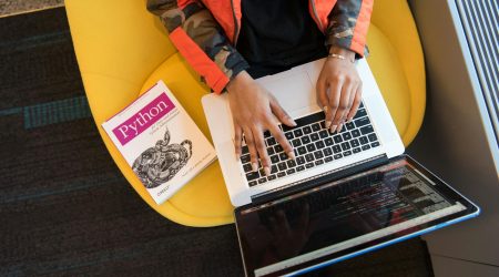 为什么选择Python？揭秘Python编程的五大优势！