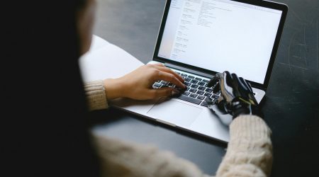 AI销售助手：ChatGPT在客户沟通中的20个应用场景