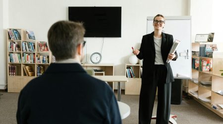 培训机构CRM系统如何选？2025年高效管理学员的必备指南