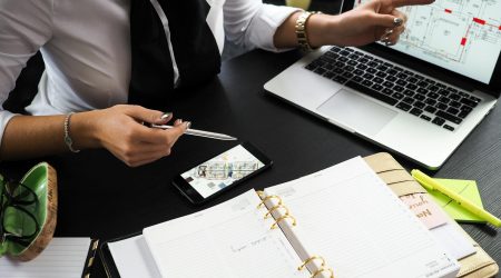 如何成为400电话代理