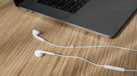 网页制作如何插入音乐