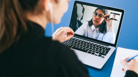 如何实现网页交互