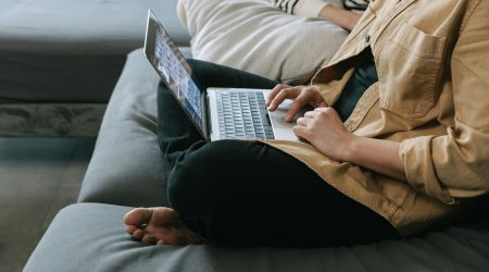 网站怎么自适应屏幕