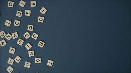 ps中三折页怎么做