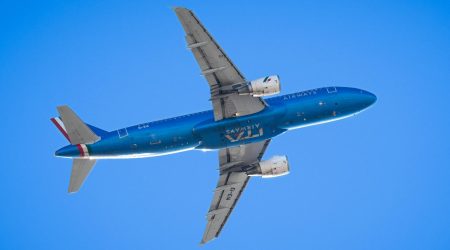 html导航栏怎么横向