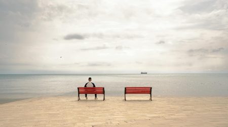 外国空间怎么备案