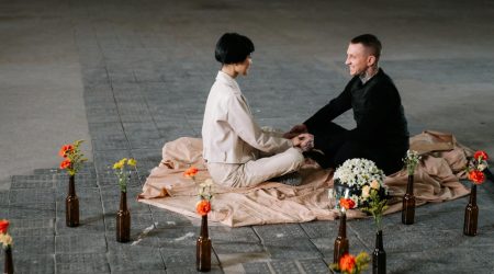 js计算日期相差多少年