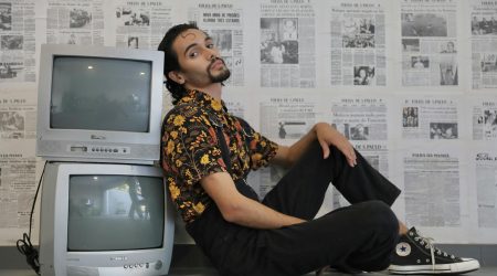 如何注册tv域名