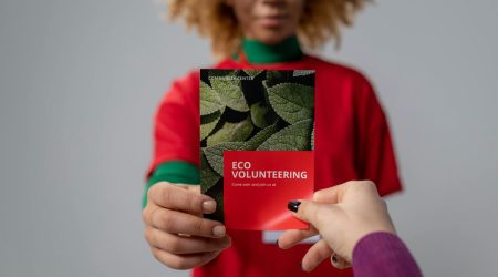 如何实现响应式广告