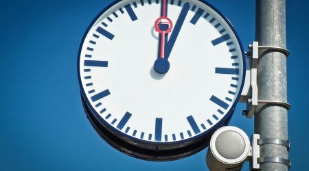 如何通知大家修改实名