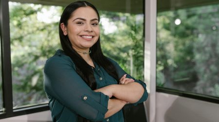 如何建域名注册商