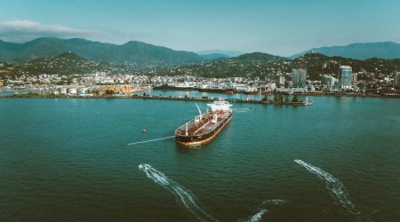 如何自己建立外贸网站