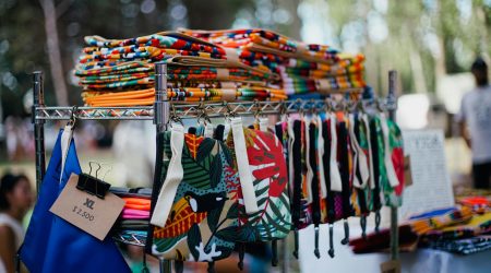 如何网页直接弹出qq