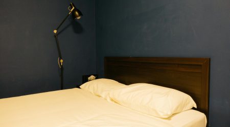 卧铺车枕头如何调