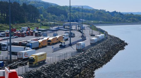 如何找到行业竞争对手