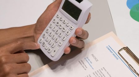 网站后台如何添加数据