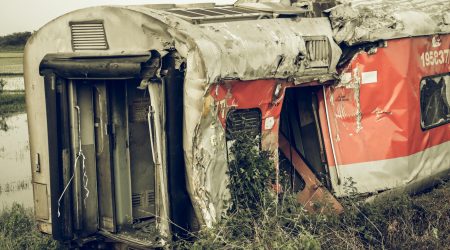 如何运用过去进行时