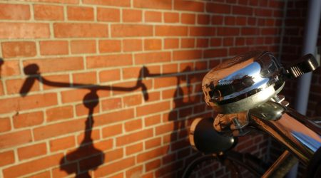 ai中倒影效果怎么做的