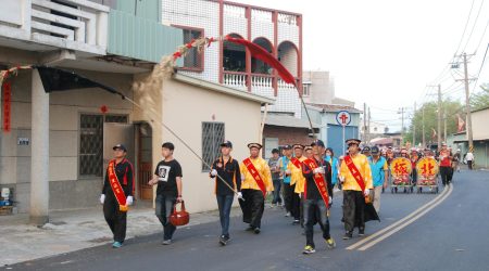 在帝国cms怎么引入自定义js