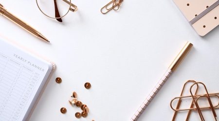 onthedesk是什么词性