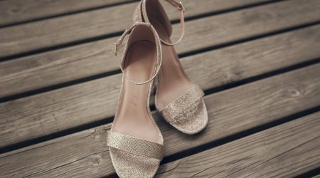 rich搭配什么介词